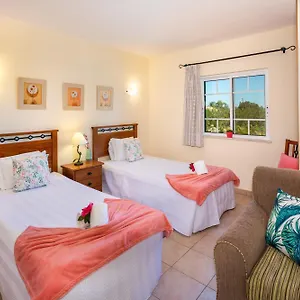 https://apartamentos-monte-dos-avos.hotelaalgarve.com