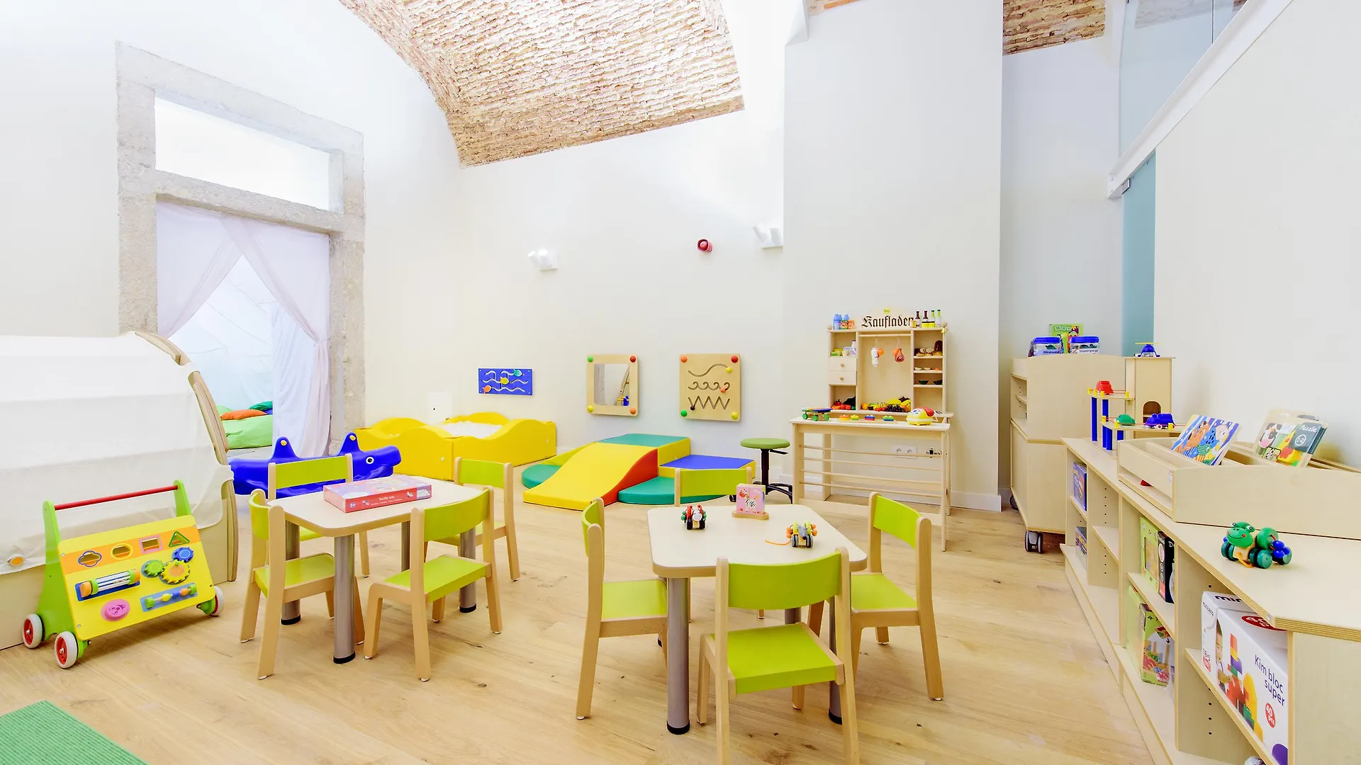 Martinhal Lisbon Chiado Family Suites 5*,  Portugal